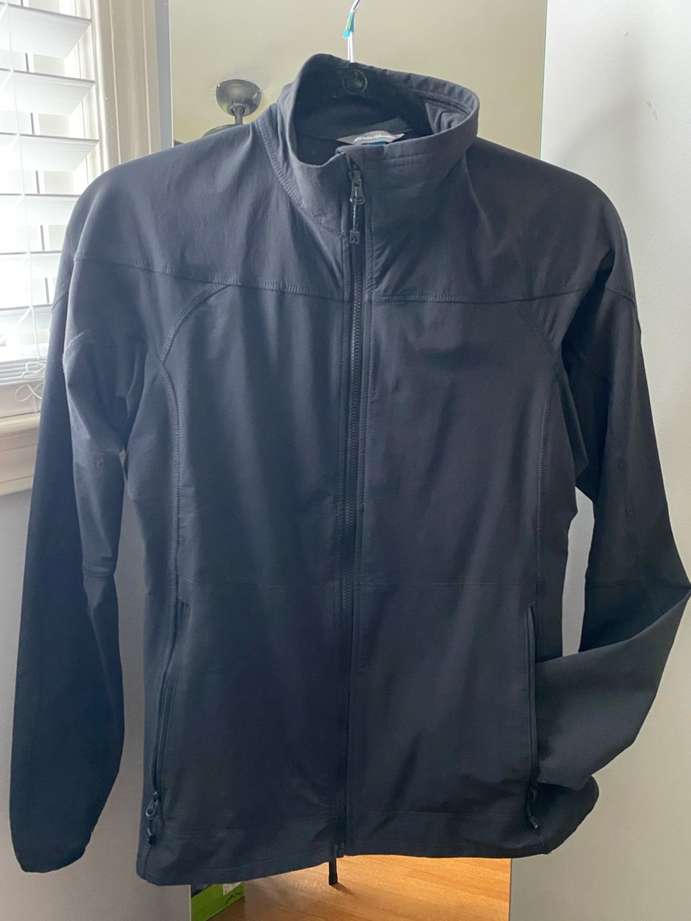 Eddie Bauer Black Full-Zip Softshell Jacket - Classic Lightweight Layer
